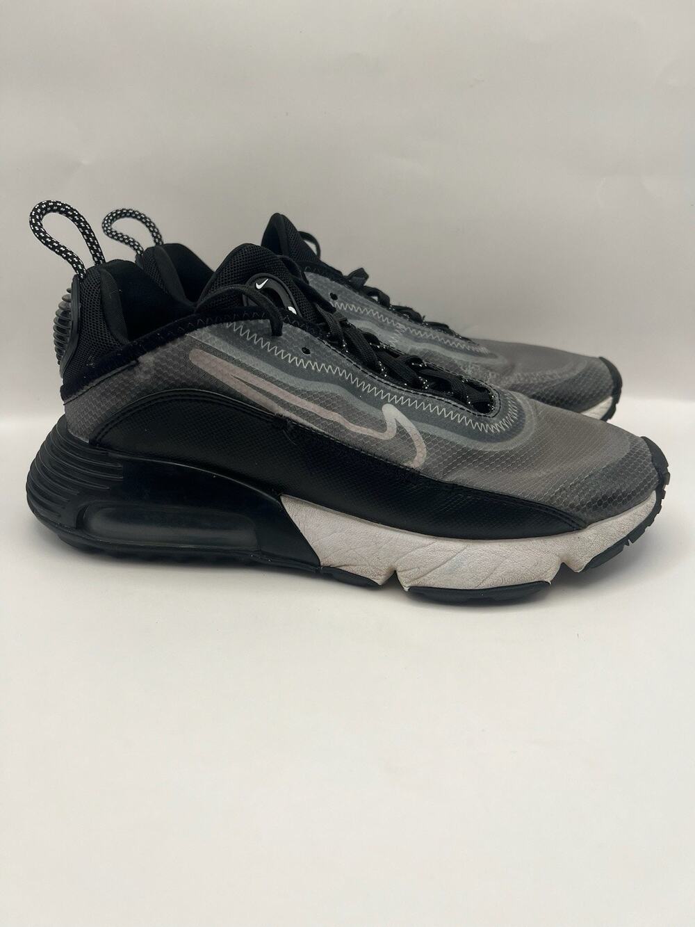 Nike Air Max 2090 Black Metallic Silver Running Shoes Women Size 7.5